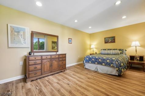 61 Howell Drive West Orange NJ 07052