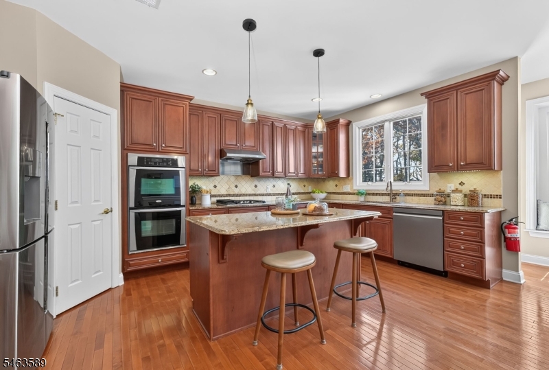 43 Crestview Drive Clinton NJ 08809