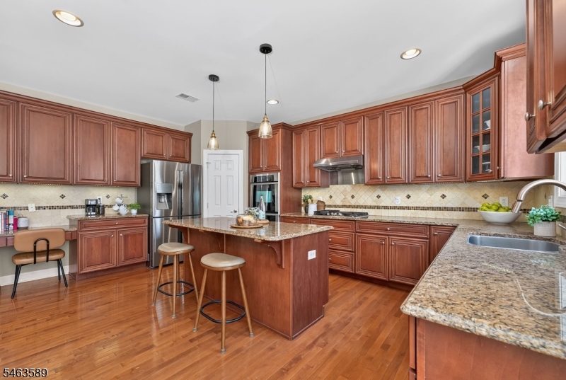 43 Crestview Drive Clinton NJ 08809