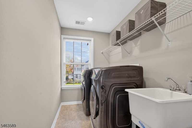43 Crestview Drive Clinton NJ 08809