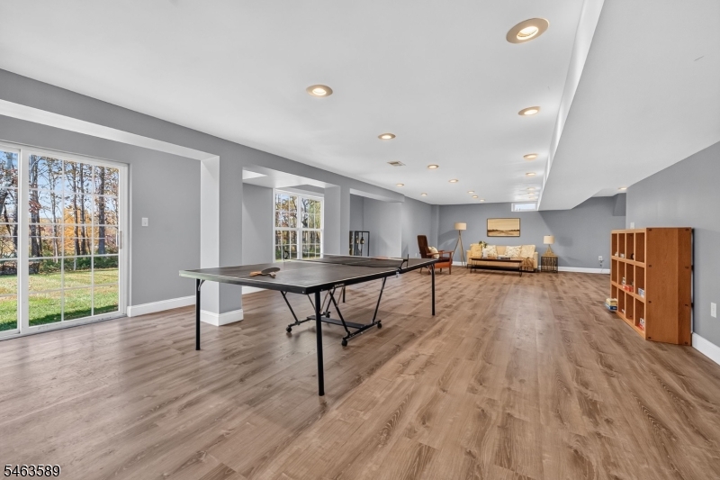 43 Crestview Drive Clinton NJ 08809