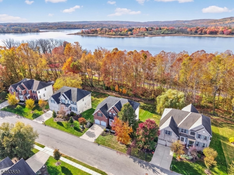 43 Crestview Drive Clinton NJ 08809