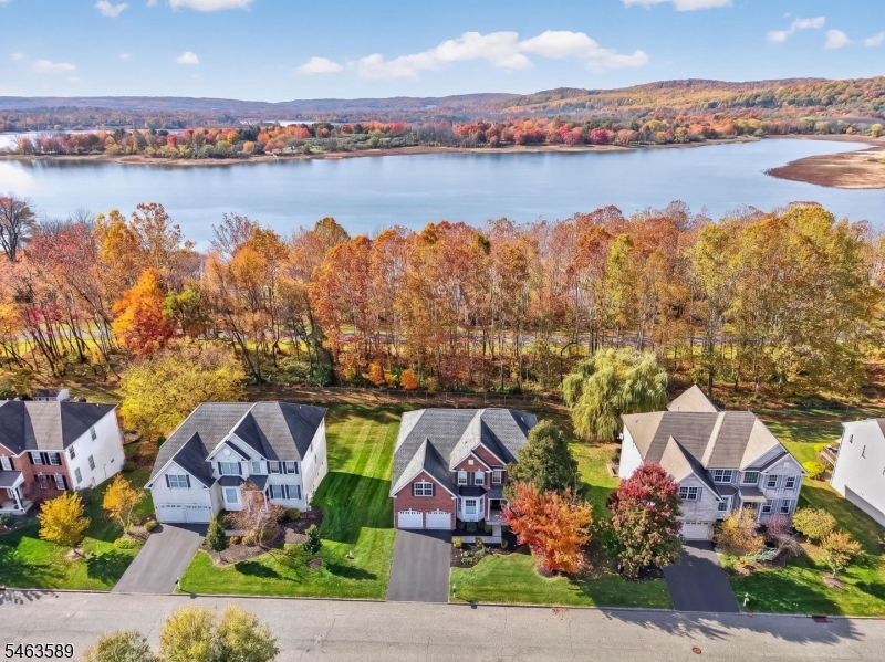 43 Crestview Drive Clinton NJ 08809