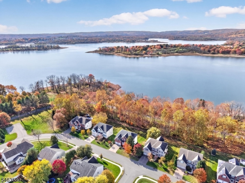 43 Crestview Drive Clinton NJ 08809
