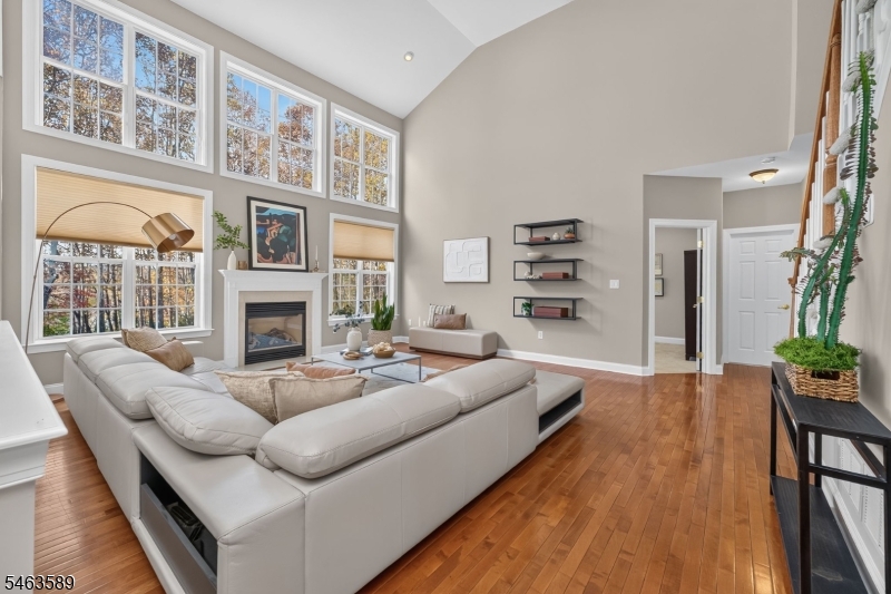 43 Crestview Drive Clinton NJ 08809