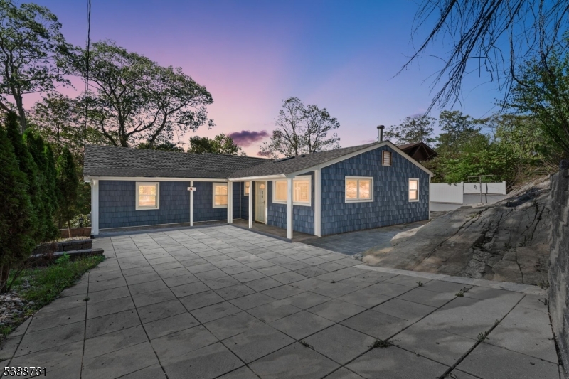 26 Rock Road West Milford NJ 07480