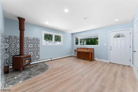 26 Rock Road West Milford NJ 07480