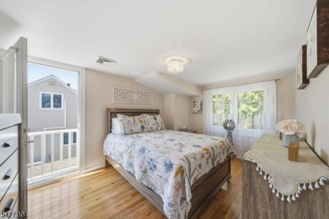 47 Kendall Drive Sayreville NJ 08859
