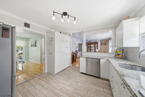 47 Kendall Drive Sayreville NJ 08859