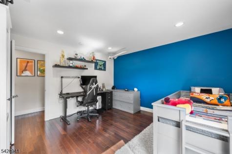 23 George Road Emerson NJ 07630