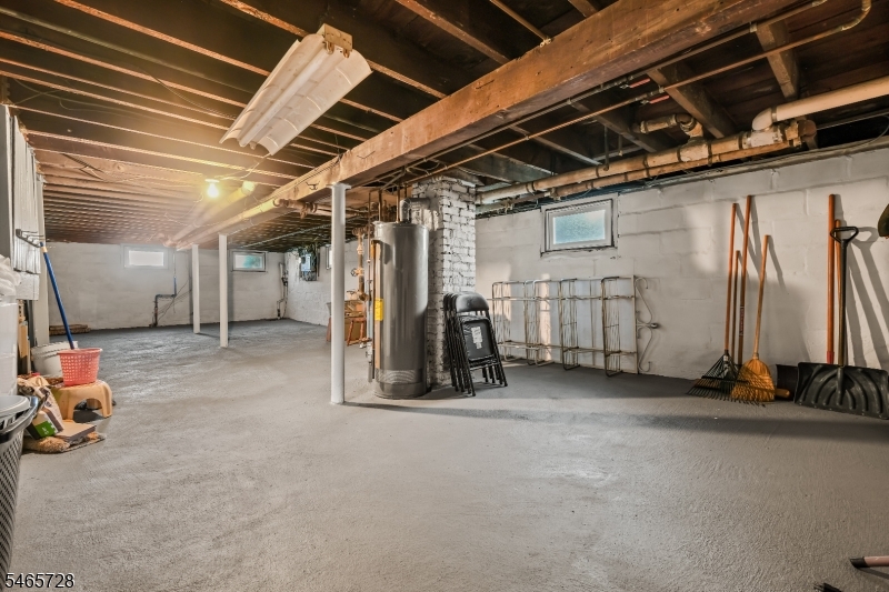 646 E 2nd Avenue Roselle NJ 07203