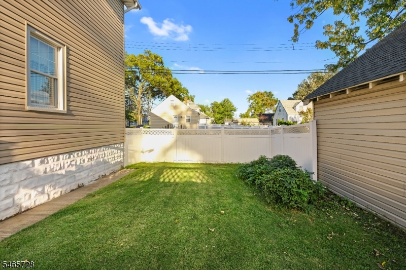 646 E 2nd Avenue Roselle NJ 07203