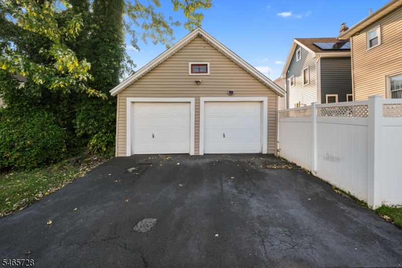 646 E 2nd Avenue Roselle NJ 07203