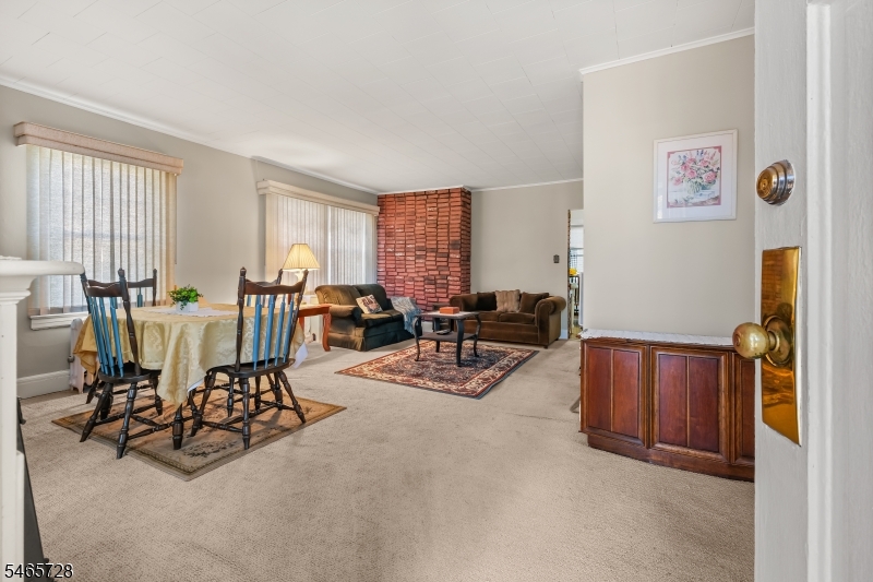 646 E 2nd Avenue Roselle NJ 07203