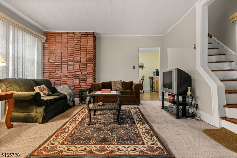 646 E 2nd Avenue Roselle NJ 07203