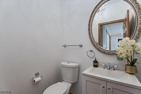 25 Starrett Court Sparta NJ 07871