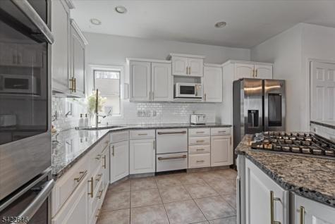 25 Starrett Court Sparta NJ 07871