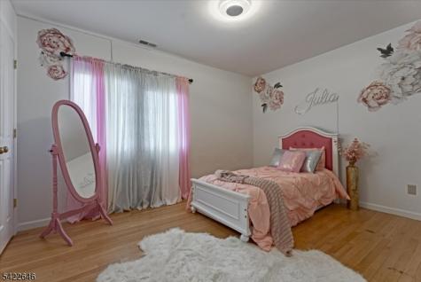 25 Starrett Court Sparta NJ 07871
