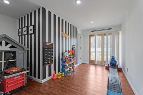 25 Starrett Court Sparta NJ 07871