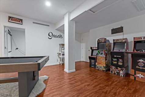 25 Starrett Court Sparta NJ 07871