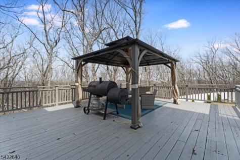 25 Starrett Court Sparta NJ 07871