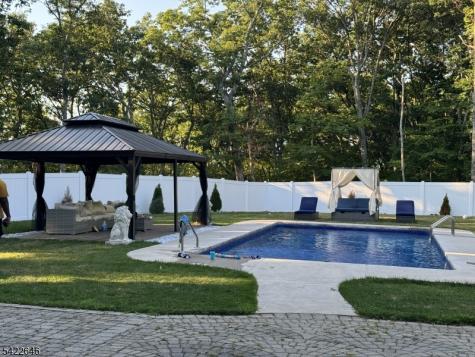 25 Starrett Court Sparta NJ 07871