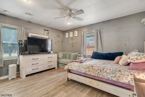 12 Pierrepont Avenue Middlesex NJ 08846