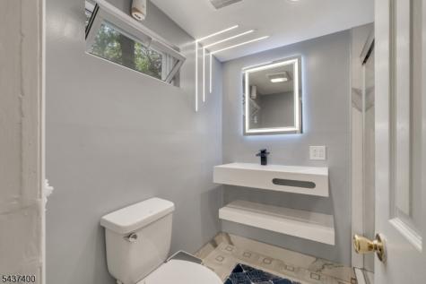 12 Pierrepont Avenue Middlesex NJ 08846