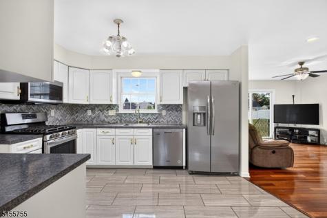 296 Remsen Avenue Woodbridge NJ 07001