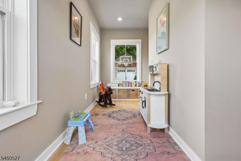 39 Walnut Crescent Montclair NJ 07042