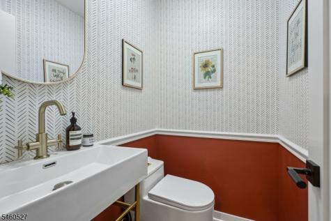 39 Walnut Crescent Montclair NJ 07042