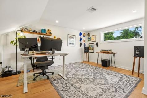 39 Walnut Crescent Montclair NJ 07042