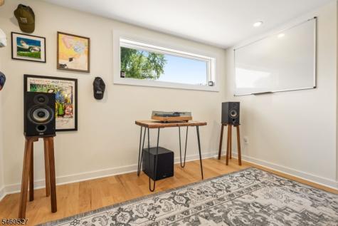 39 Walnut Crescent Montclair NJ 07042