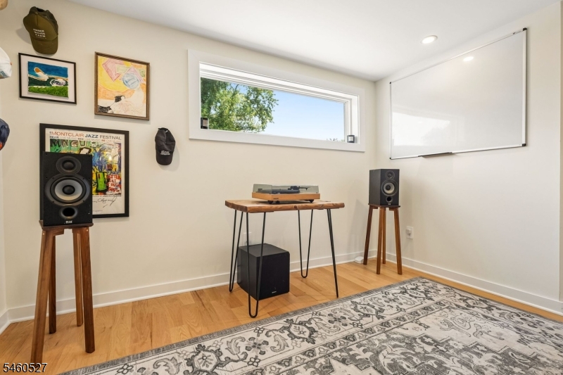 39 Walnut Crescent Montclair NJ 07042