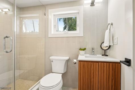 39 Walnut Crescent Montclair NJ 07042