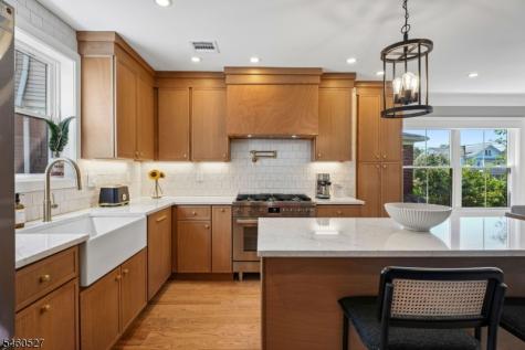 39 Walnut Crescent Montclair NJ 07042