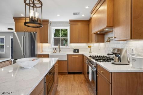 39 Walnut Crescent Montclair NJ 07042