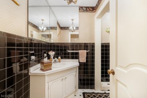 403 Roberts Lane Scotch Plains NJ 07076