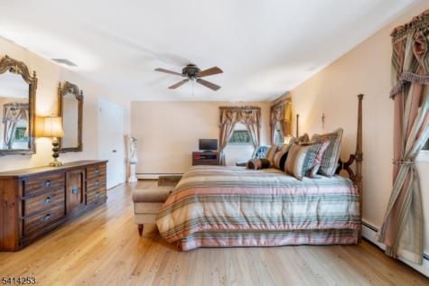 403 Roberts Lane Scotch Plains NJ 07076