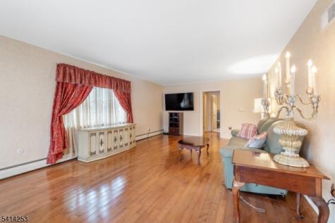 403 Roberts Lane Scotch Plains NJ 07076