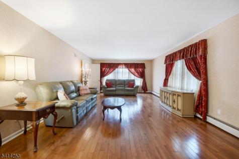 403 Roberts Lane Scotch Plains NJ 07076