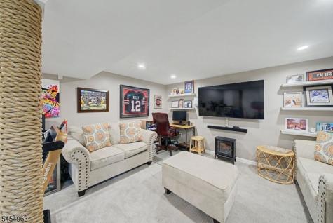 91 Lynwood Road Verona NJ 07044