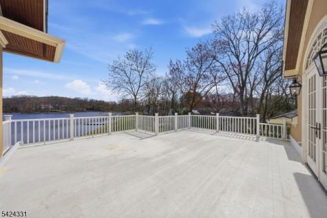 11 N Pocono Road Mountain Lakes NJ 07046