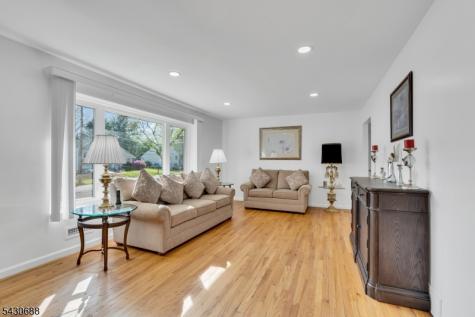 15 Judith Place Wayne NJ 07470
