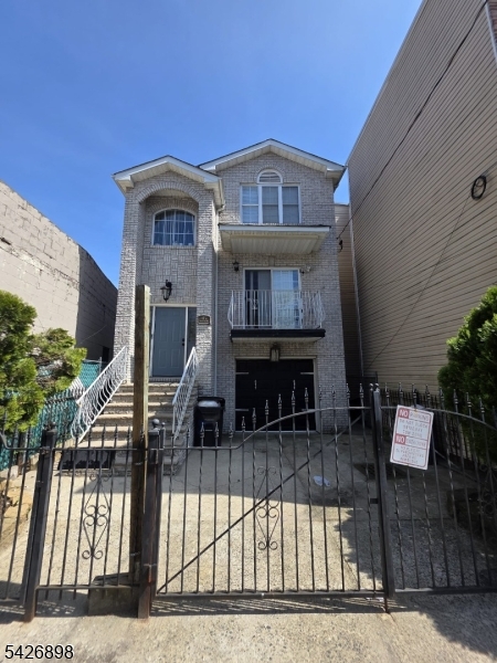 135 Highland Avenue Newark NJ 07104