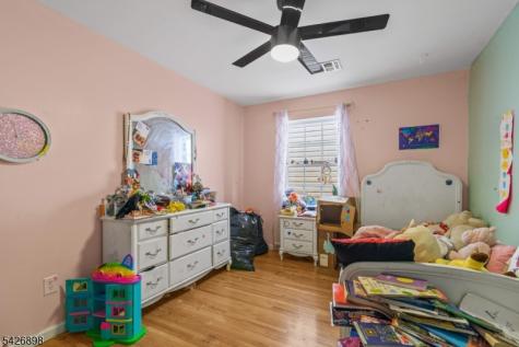 135 Highland Avenue Newark NJ 07104