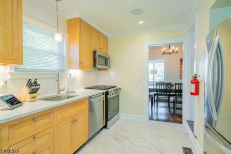 19 Pine Street West Orange NJ 07052