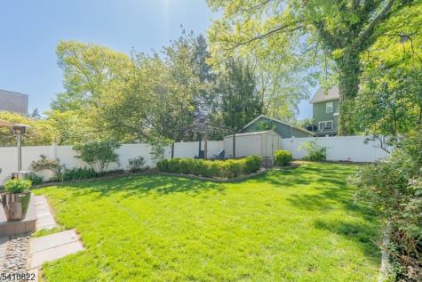 19 Pine Street West Orange NJ 07052