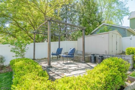 19 Pine Street West Orange NJ 07052