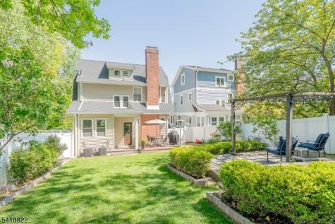 19 Pine Street West Orange NJ 07052